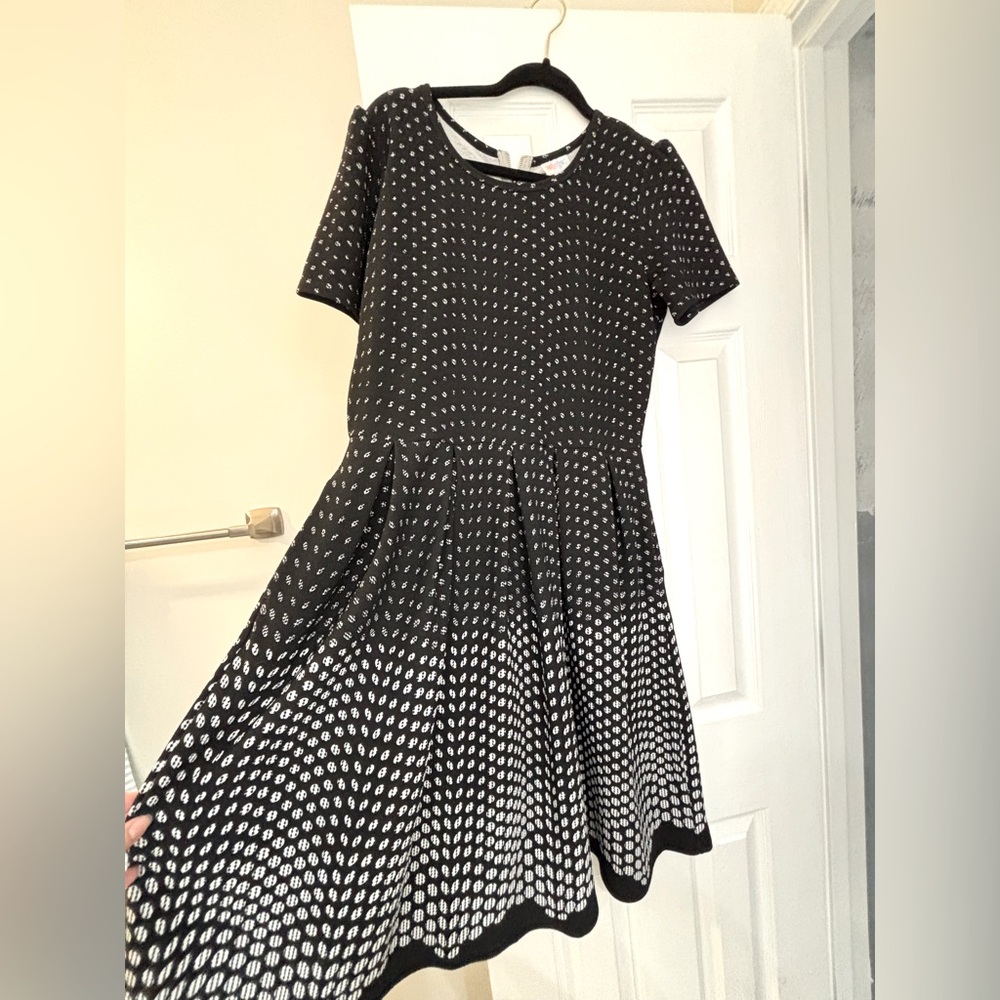 Black and white dress